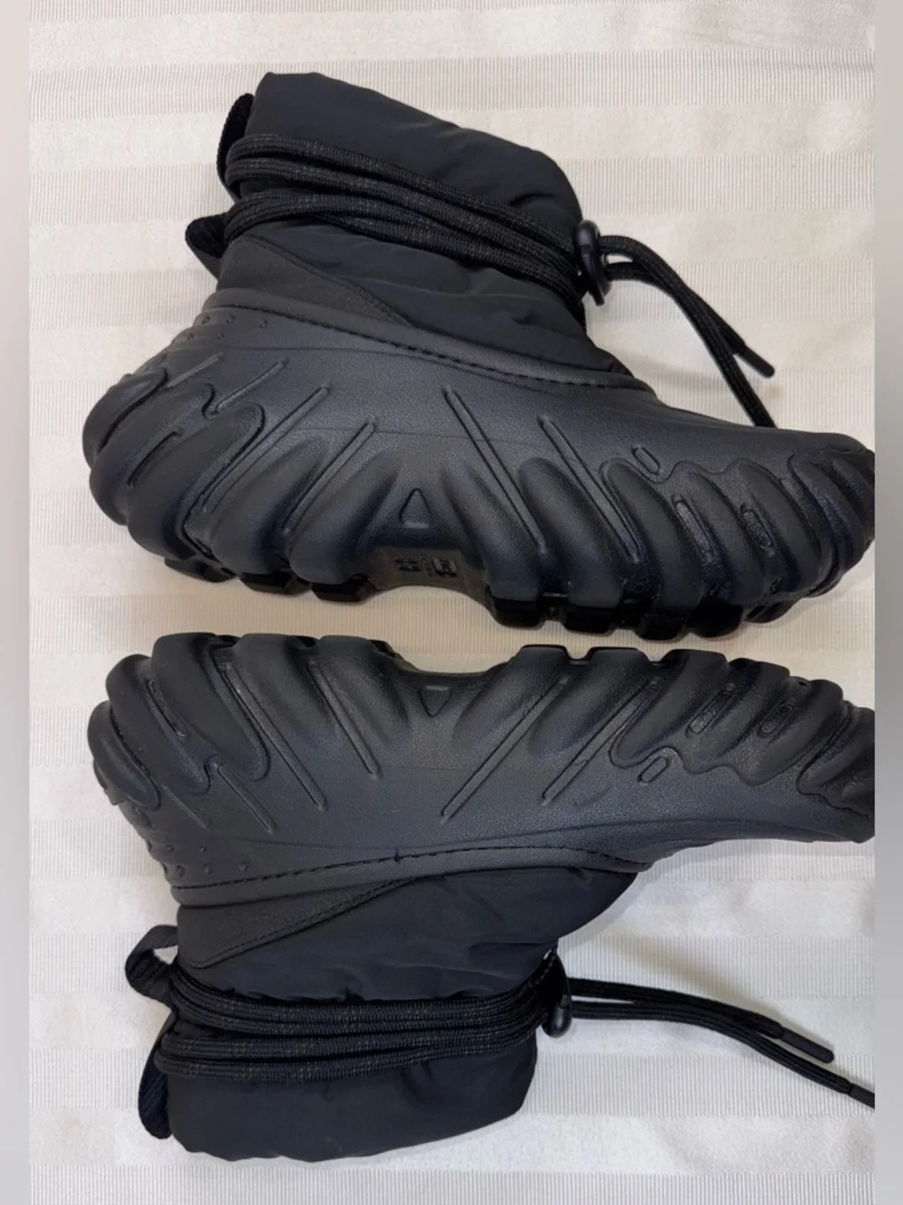 Crocs Echo Insulated Winter Boots Black Chunky Platform US Size: M7/W9 #208716